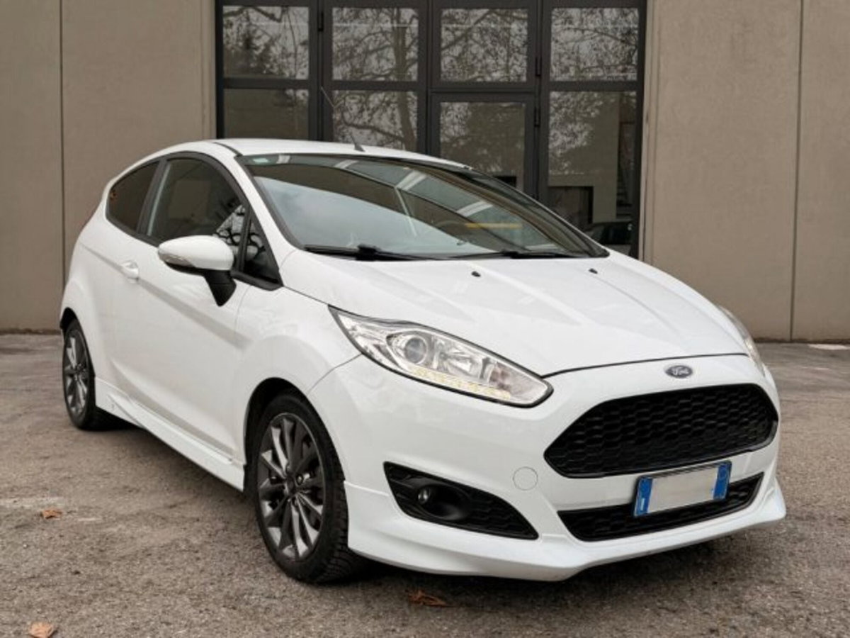 Ford Fiesta 1.5 TDCi 75CV 3 porte ST-Line