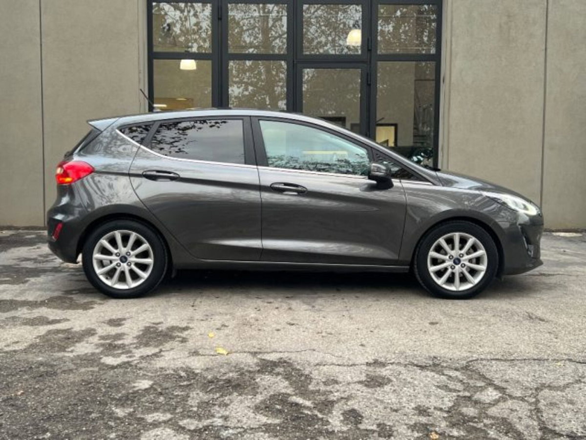 Ford Fiesta 1.5 TDCi 75CV 5 porte Titanium (8)