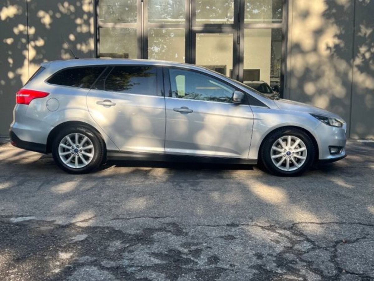 Ford Focus Station Wagon 1.5 TDCi 120 CV Start&Stop Powershift SW Titanium X (8)