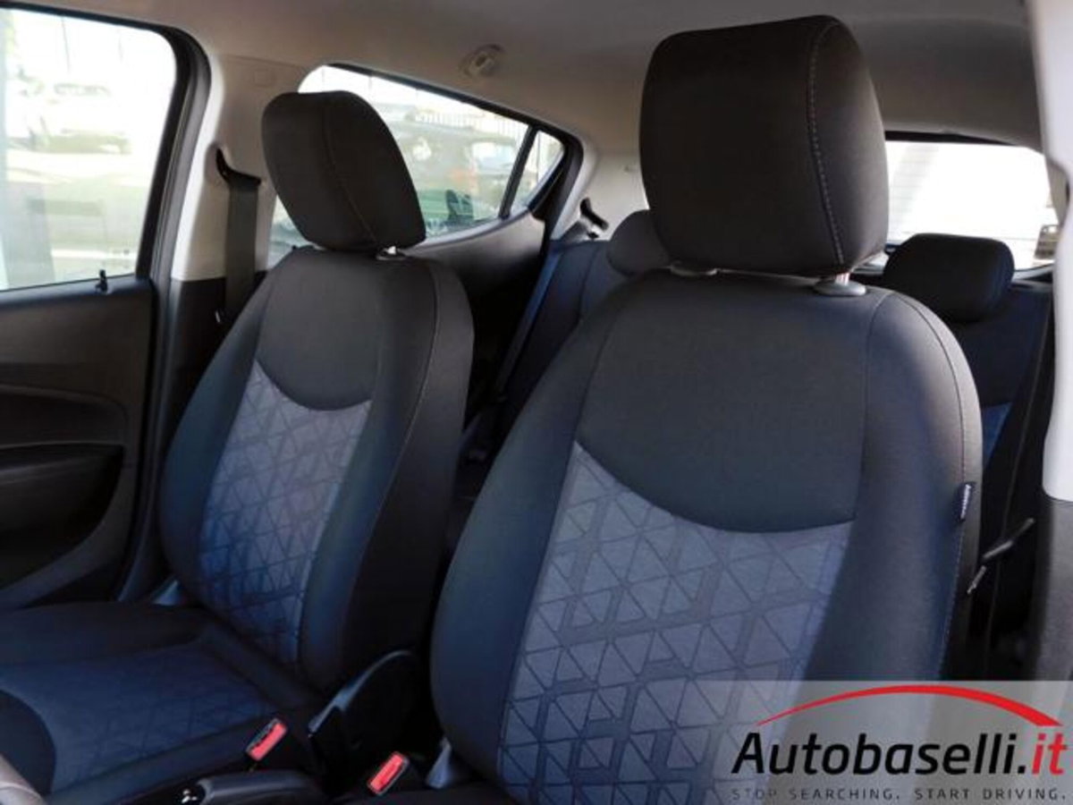 Opel Karl 1.0 75 CV Innovation (14)