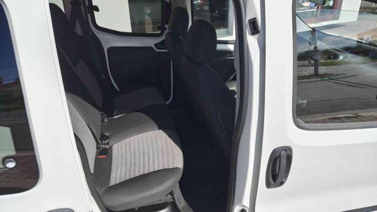 Fiat Qubo 1.3 MJT 80 CV Trekking (16)