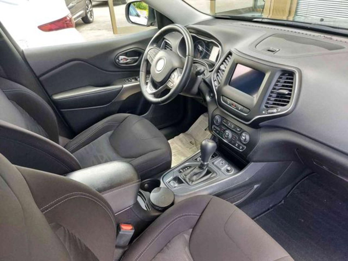 Jeep Cherokee 2.2 Mjt Longitude (14)