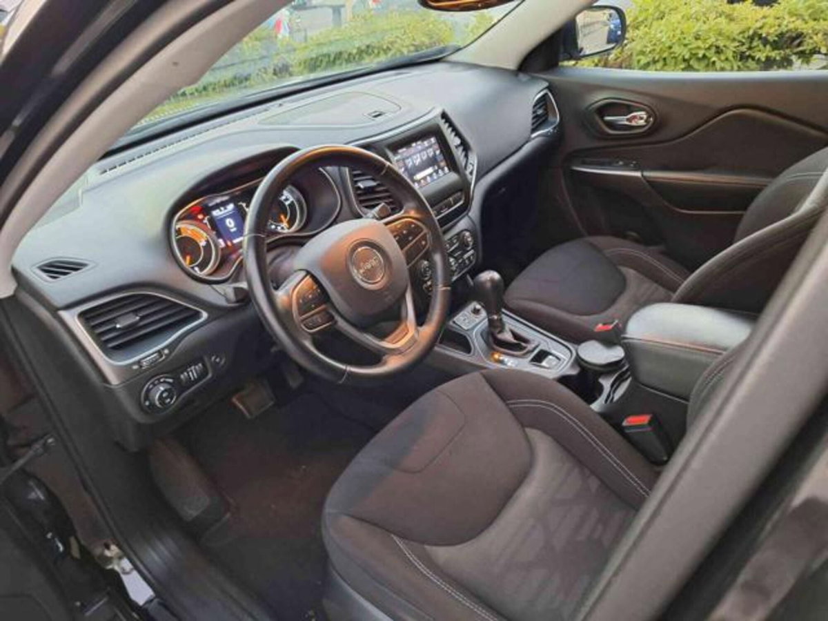 Jeep Cherokee 2.2 Mjt Longitude (20)