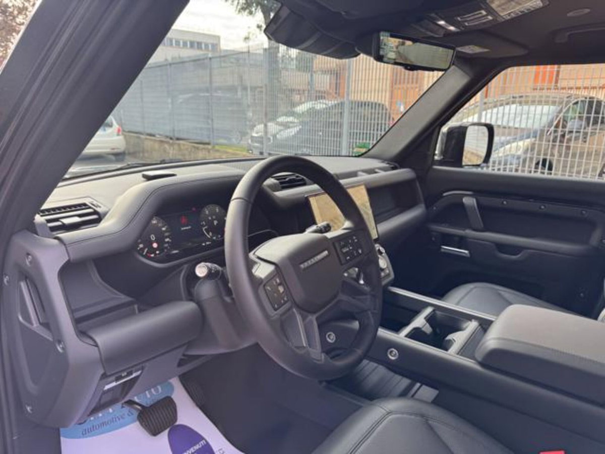 Land Rover Defender 110 3.0d i6 mhev X-Dynamic HSE awd 250cv auto (8)