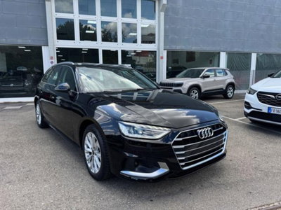 Audi A4 Avant 30 TDI/136 CV S tronic Business Advanced (2)