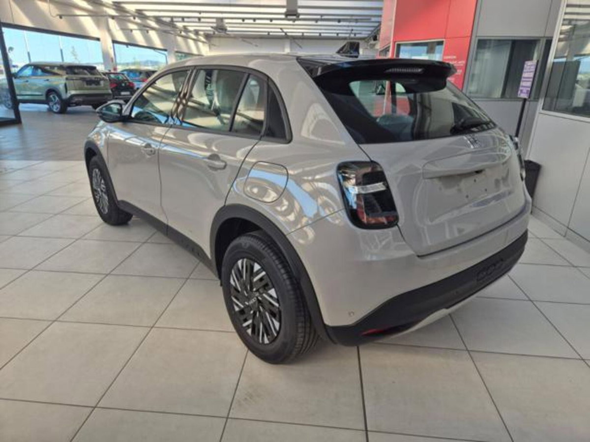 Fiat 600 1.2 Business 100cv (6)
