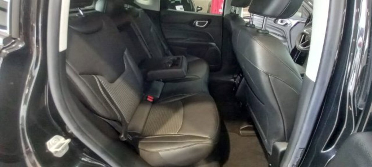 Jeep Compass 1.6 Multijet II 2WD Limited (10)