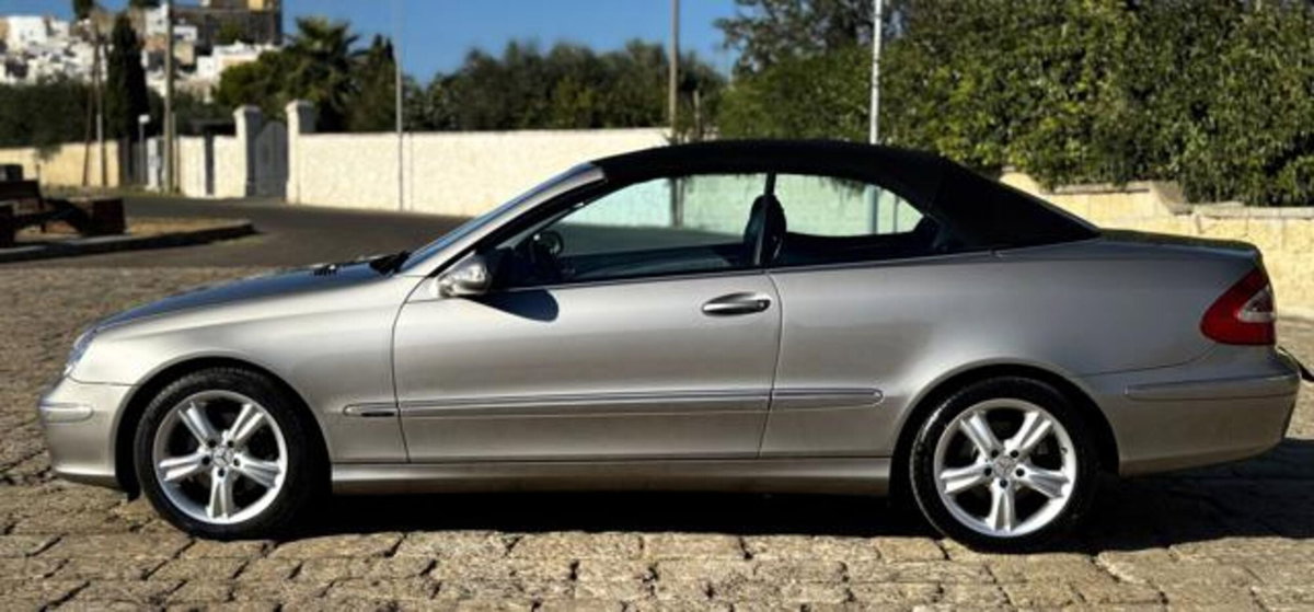 Mercedes-Benz CLK 200 Kompressor cat Cabrio Avantgarde Evo (16)