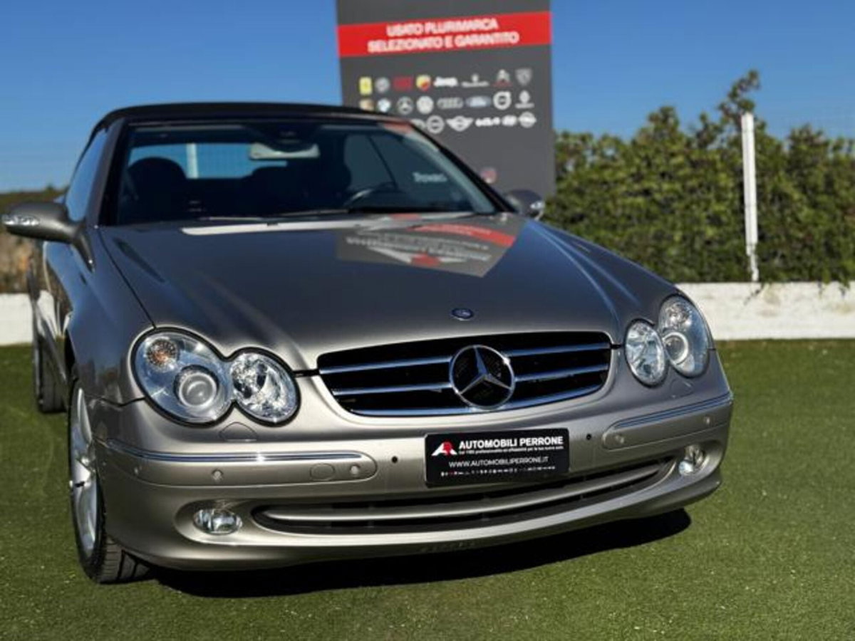 Mercedes-Benz CLK 200 Kompressor cat Cabrio Avantgarde Evo (4)