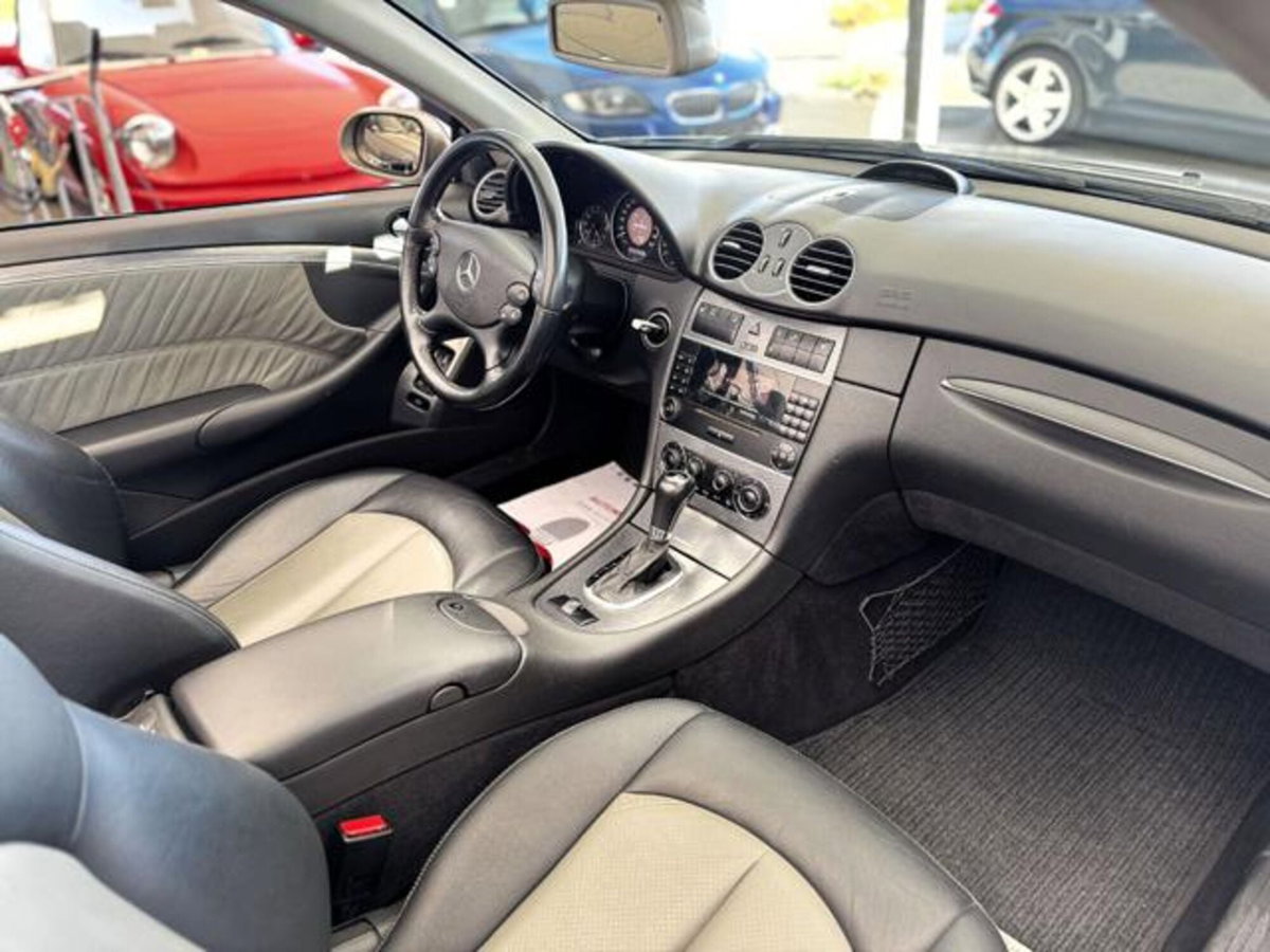 Mercedes-Benz CLK 200 Kompressor cat Cabrio Avantgarde Evo (9)