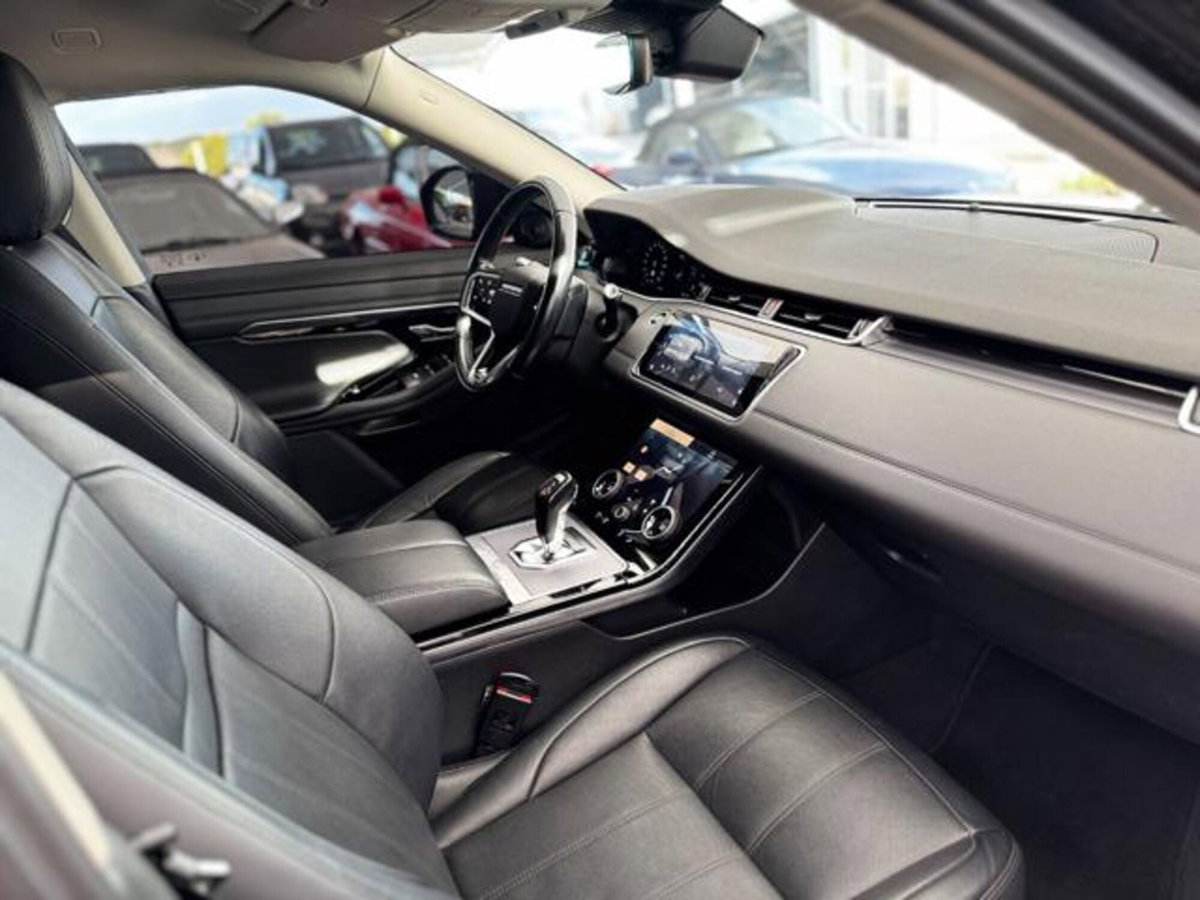 Land Rover Range Rover Evoque 2.0D I4 163CV AWD Auto R-Dynamic SE (9)