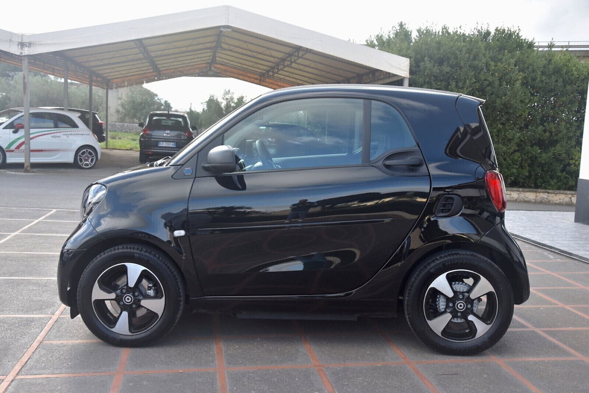 smart Fortwo EQ Passion Nightsky (4)