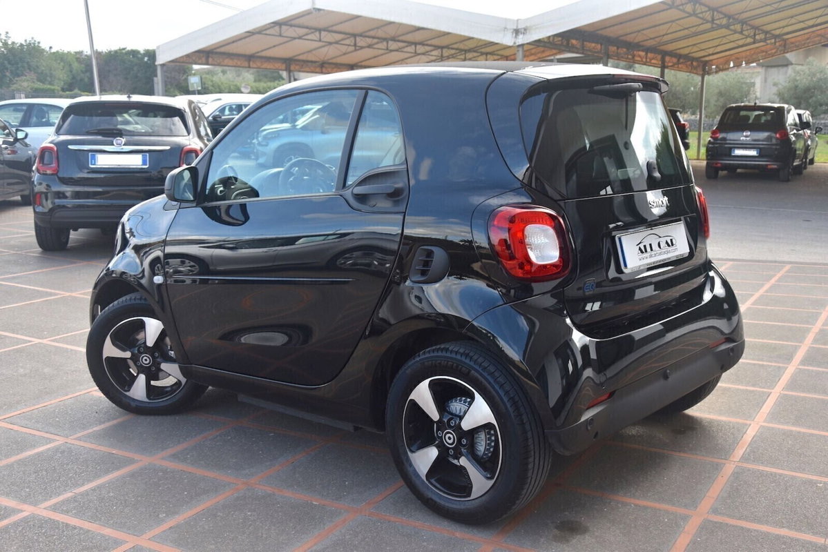 smart Fortwo EQ Passion Nightsky (5)