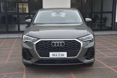 Audi Q3 Sportback 35 TDI quattro S tronic Business Plus (2)