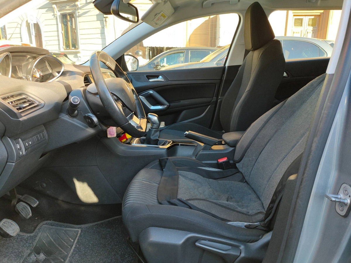 Peugeot 308 SW PureTech Turbo 110 S&S Active Pack (14)