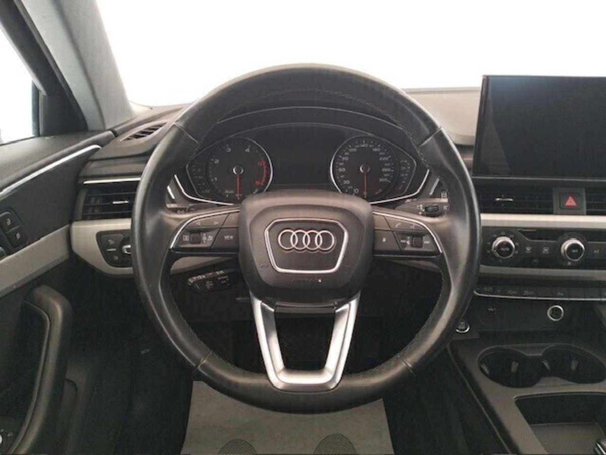 Audi A4 35 TDI/163 CV S tronic Business (14)