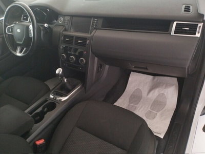 Land Rover Discovery Sport 2.0 TD4 150 CV SE (13)