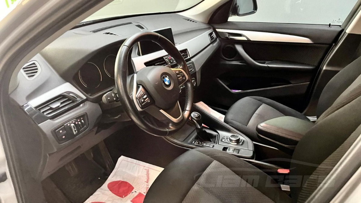 BMW X1 sDrive18d Business Advantage (10)