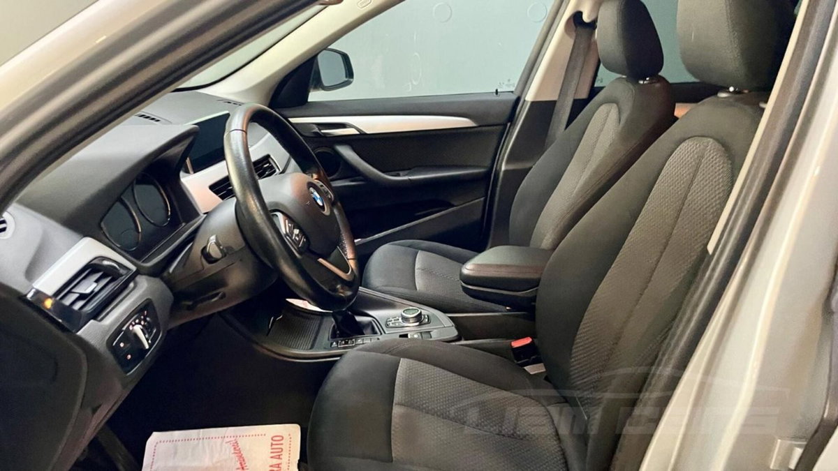 BMW X1 sDrive18d Business Advantage (12)
