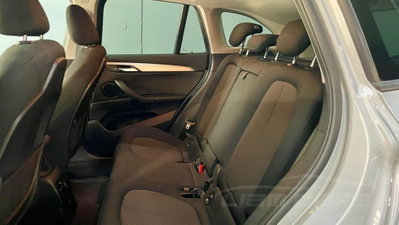 BMW X1 sDrive18d Business Advantage (13)