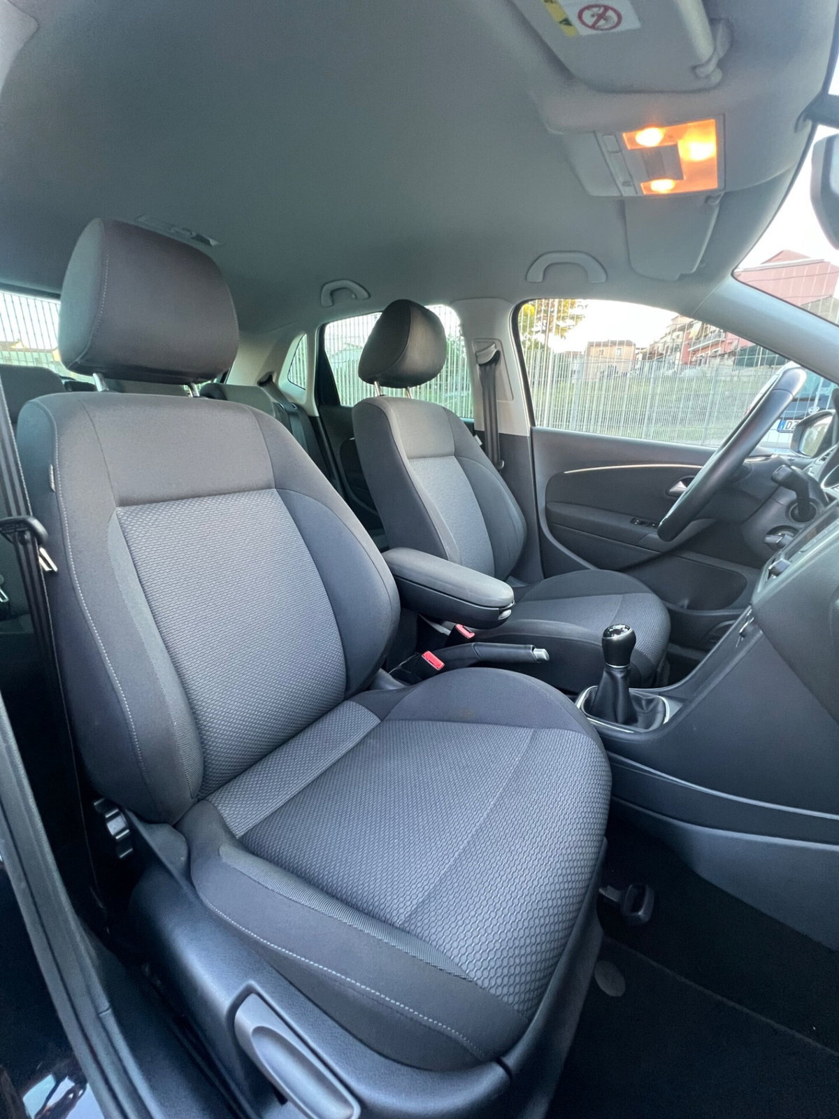 Volkswagen Polo 1.4 TDI 90 CV 5p. Comfortline BlueMotion Technology (15)