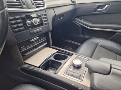 Mercedes-Benz Classe E Station Wagon 220 CDI BlueEFFICIENCY Avantgarde (17)