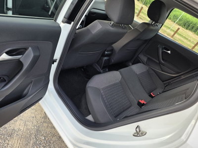 Volkswagen Polo 1.4 TDI 5p. Trendline BlueMotion Technology (14)