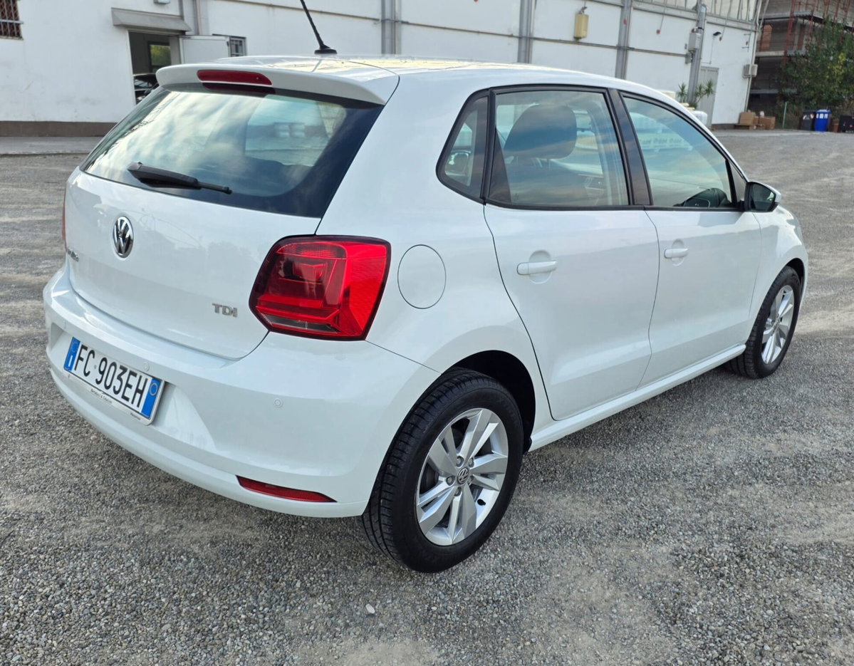 Volkswagen Polo 1.4 TDI 5p. Trendline BlueMotion Technology (17)