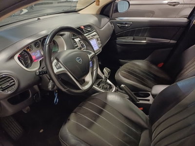 Lancia Delta 1.6 MJT DPF Platino (16)