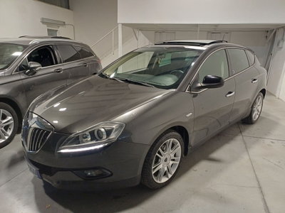 Lancia Delta 1.6 MJT DPF Platino (2)