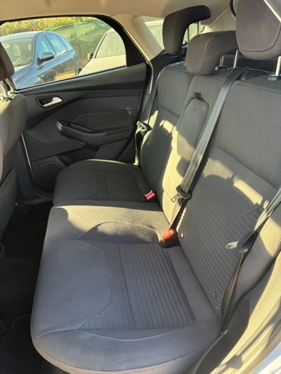 Ford Focus 1.5 TDCi 120 CV Start&Stop Powershift Titanium (13)