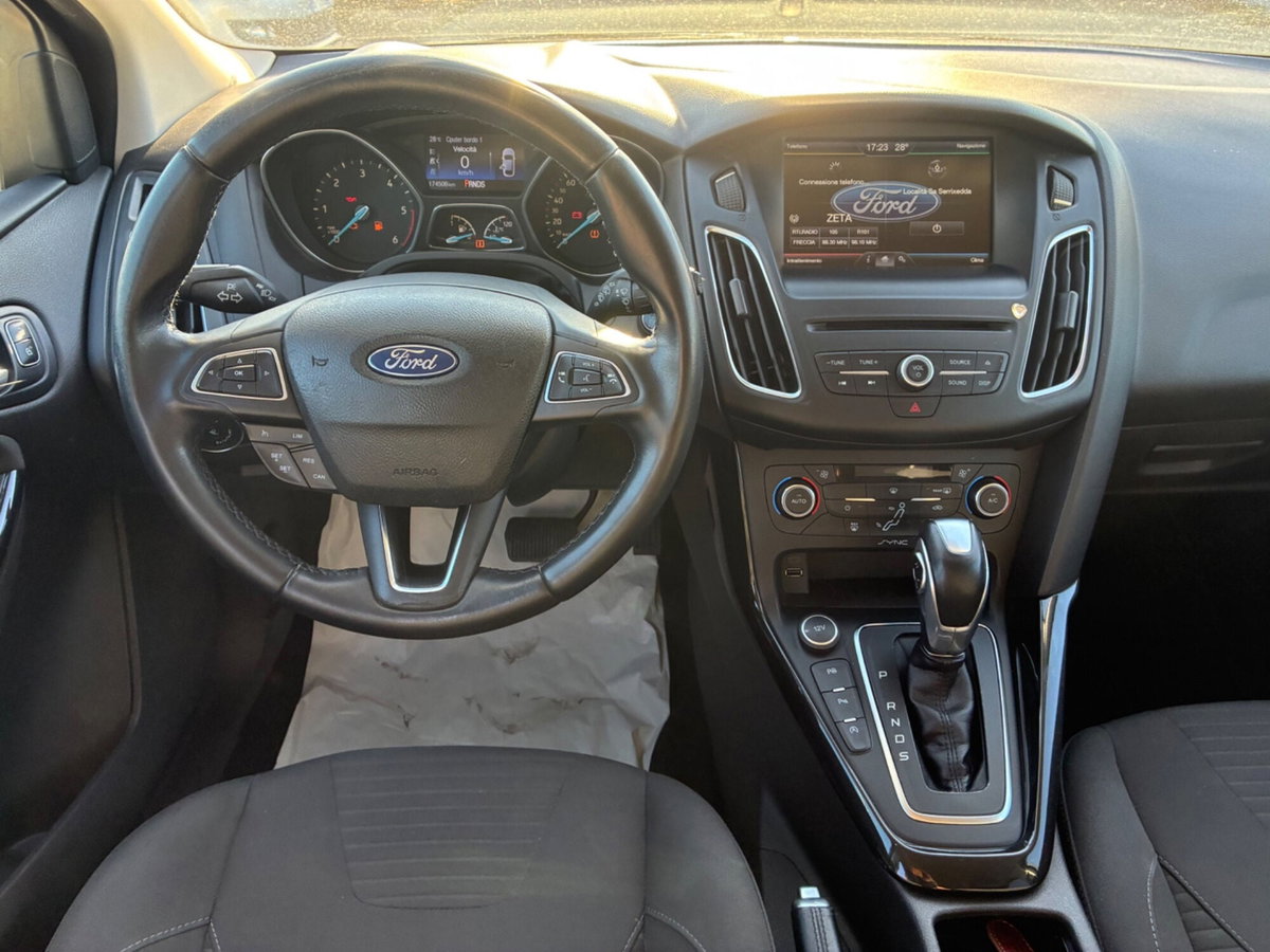 Ford Focus 1.5 TDCi 120 CV Start&Stop Powershift Titanium (15)