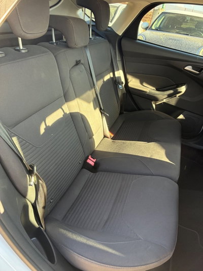 Ford Focus 1.5 TDCi 120 CV Start&Stop Powershift Titanium (17)