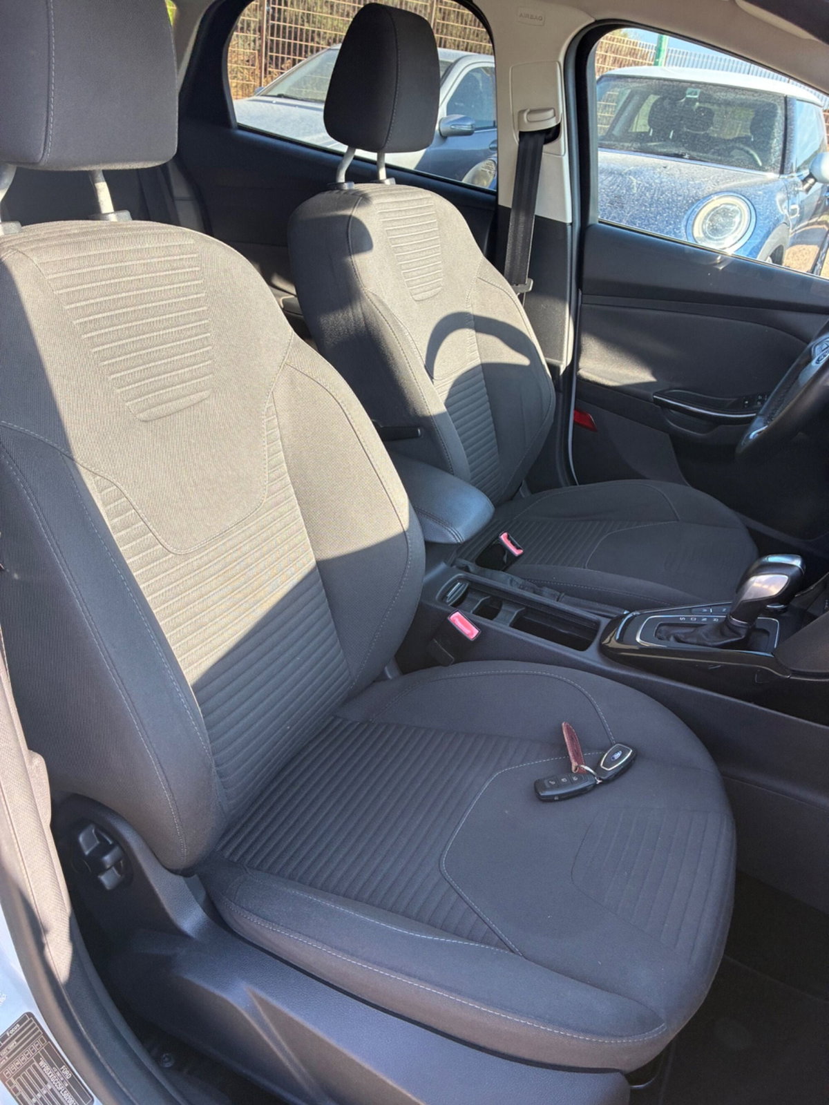 Ford Focus 1.5 TDCi 120 CV Start&Stop Powershift Titanium (18)