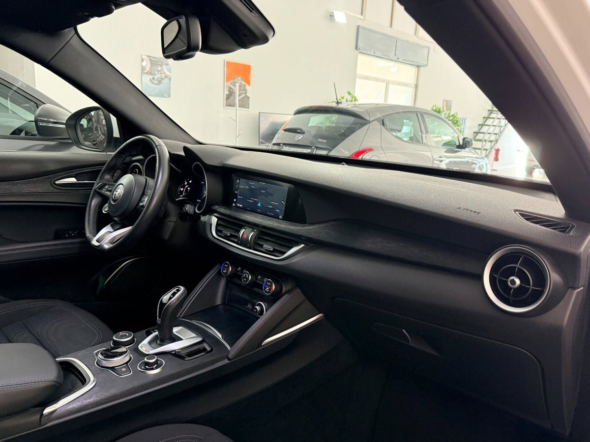 Alfa Romeo Stelvio Stelvio 2.2 Turbodiesel 190 CV AT8 Q4 Super Business (17)