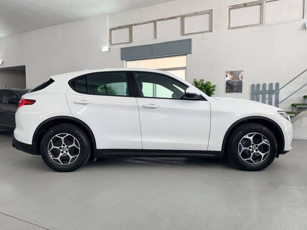 Alfa Romeo Stelvio Stelvio 2.2 Turbodiesel 190 CV AT8 Q4 Super Business (4)