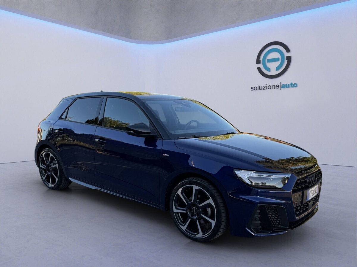 Audi A1 Sportback 30 TFSI S tronic Identity Black (12)