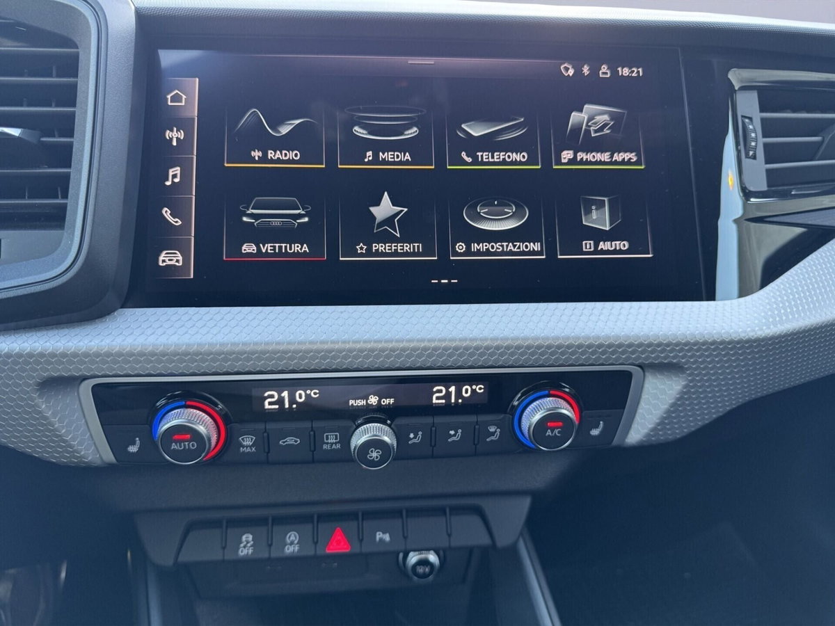 Audi A1 Sportback 30 TFSI S tronic Identity Black (19)