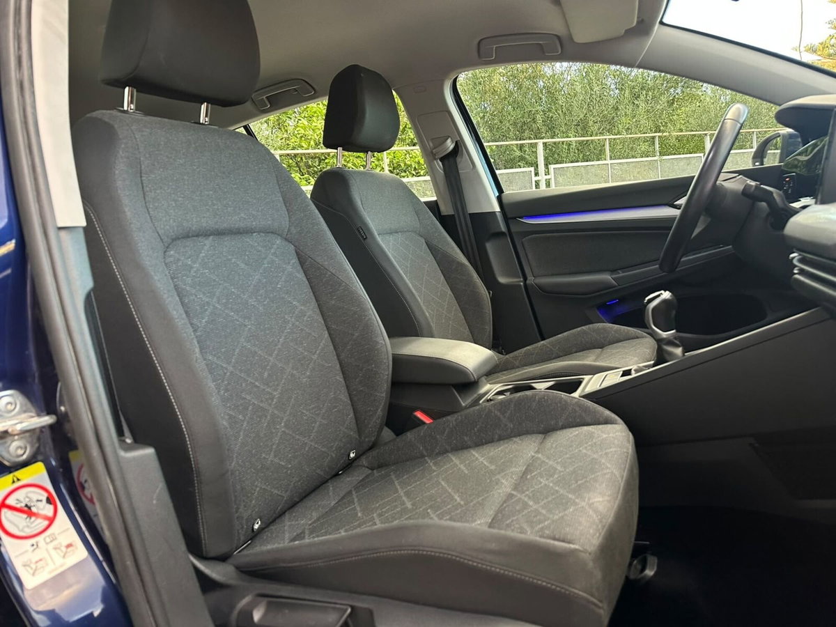 Volkswagen Golf 2.0 TDI SCR Life (12)