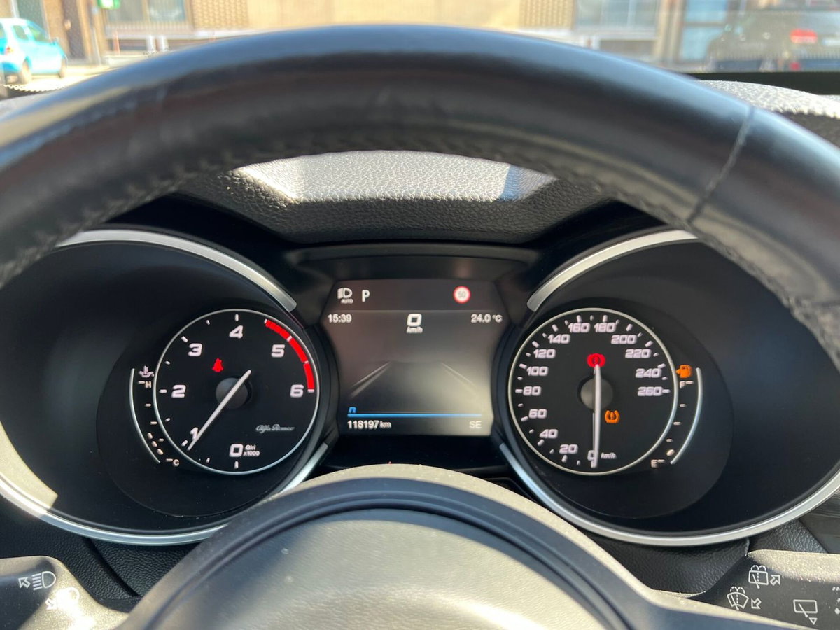 Alfa Romeo Stelvio Stelvio 2.2 Turbodiesel 190 CV AT8 Q4 Super Business (10)