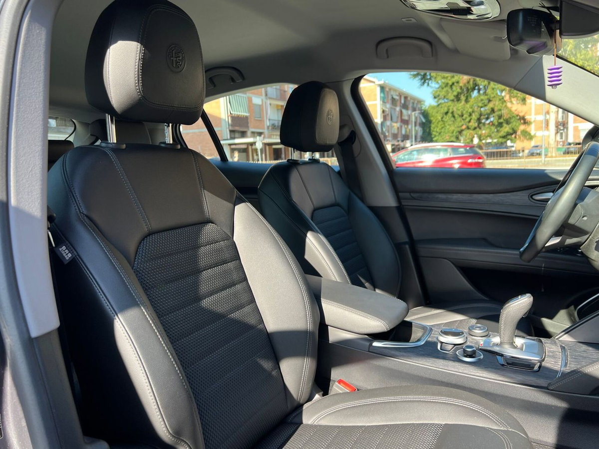 Alfa Romeo Stelvio Stelvio 2.2 Turbodiesel 190 CV AT8 Q4 Super Business (14)