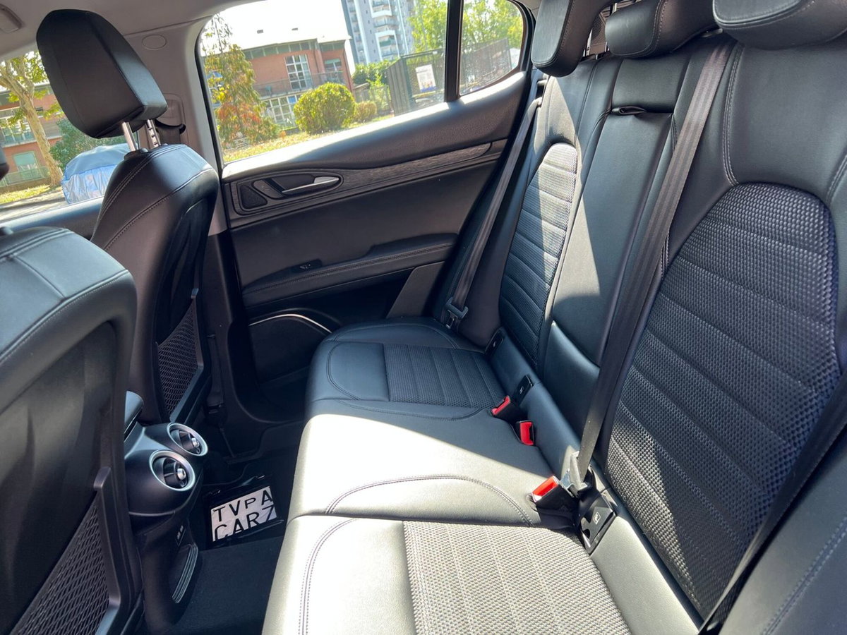 Alfa Romeo Stelvio Stelvio 2.2 Turbodiesel 190 CV AT8 Q4 Super Business (16)