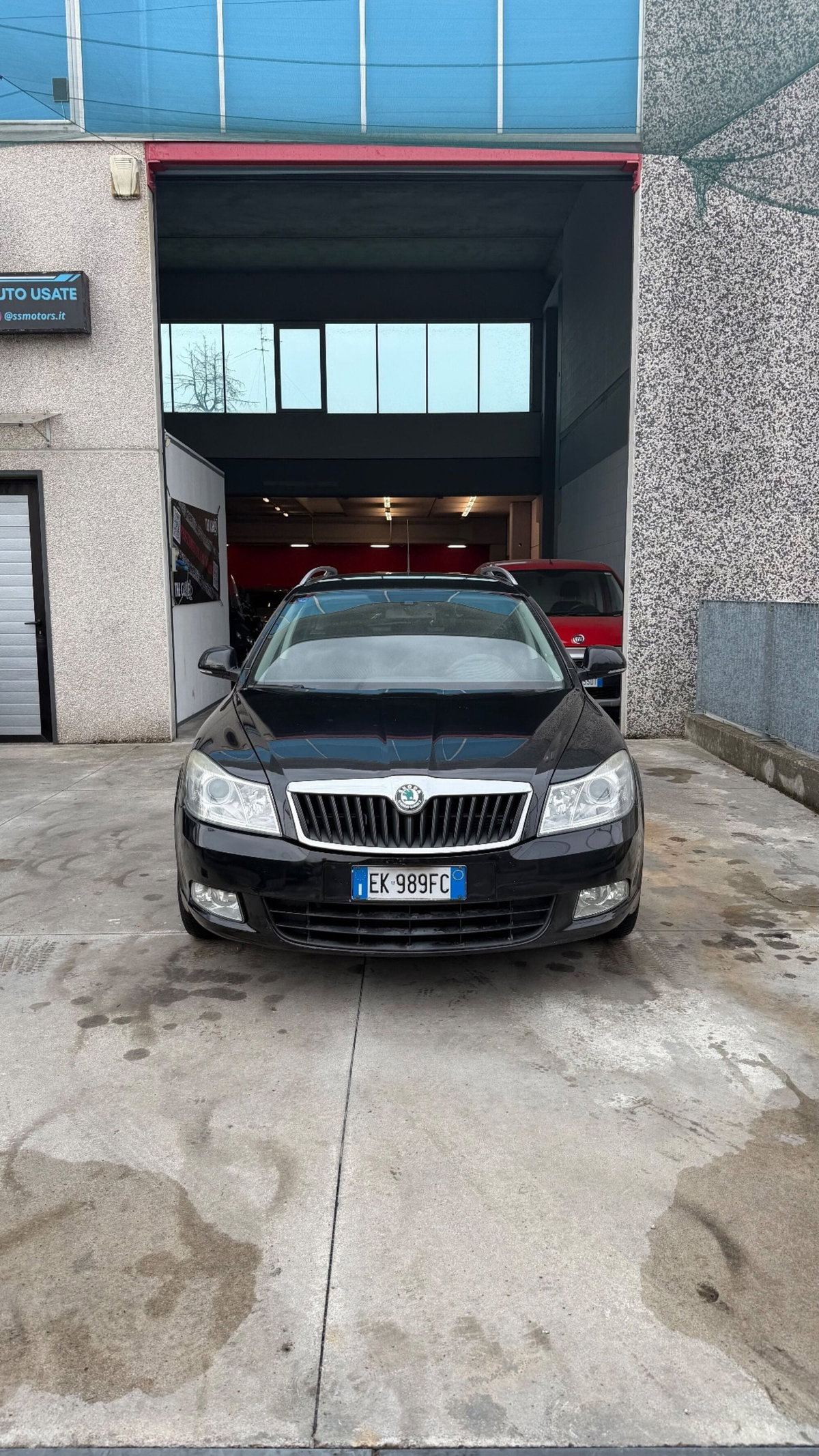 Skoda Octavia 1.6 TDI CR F.AP. DSG Elegance (2)