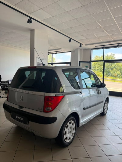 Peugeot 1007 1.4 Happy (6)