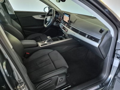 Audi A4 Avant 40 TFSI quattro S tronic S line edition (19)