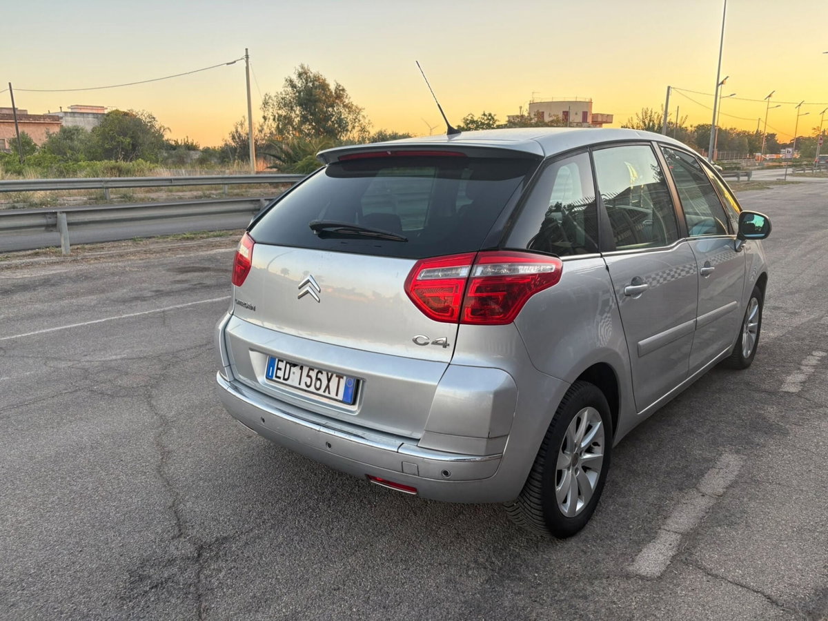 Citroen C4 Picasso 1.6 HDi 110 FAP Style (5)