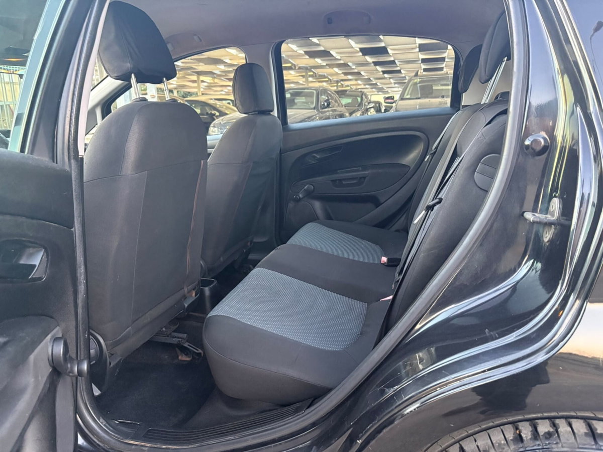 Fiat Grande Punto 1.2 5 porte Actual (15)