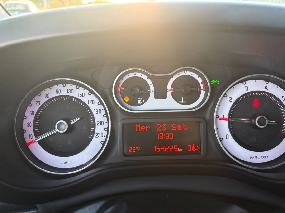 Fiat 500L 1.6 Multijet 120 CV Pop Star (12)