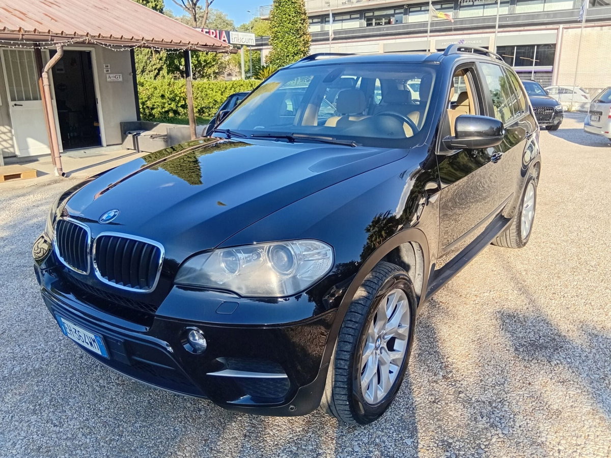 BMW X5 xDrive30d Attiva (2)