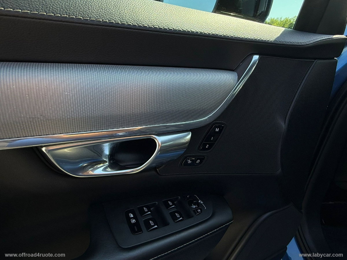 Volvo V90 D5 AWD Geartronic R-design (10)